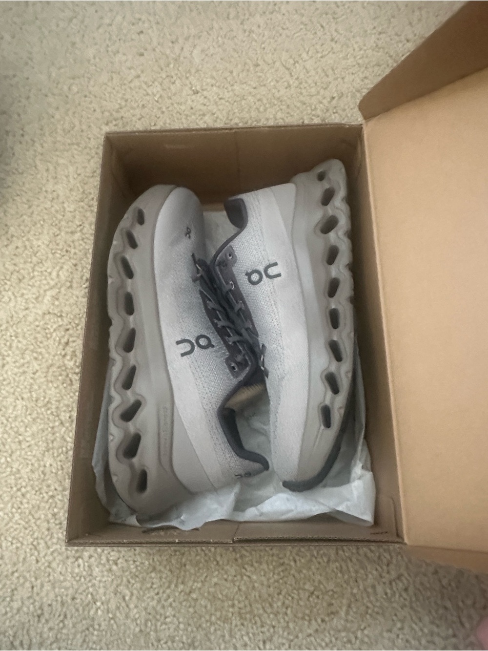On Running Cloudnova Men's Shoes - Light Gray with Charcoal Accents